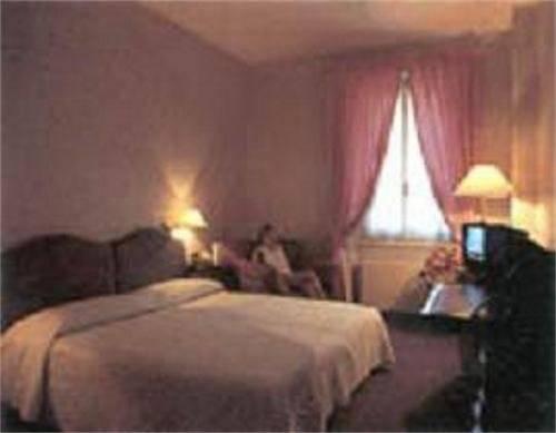 Hotel Poledrini Фоліньо Екстер'єр фото