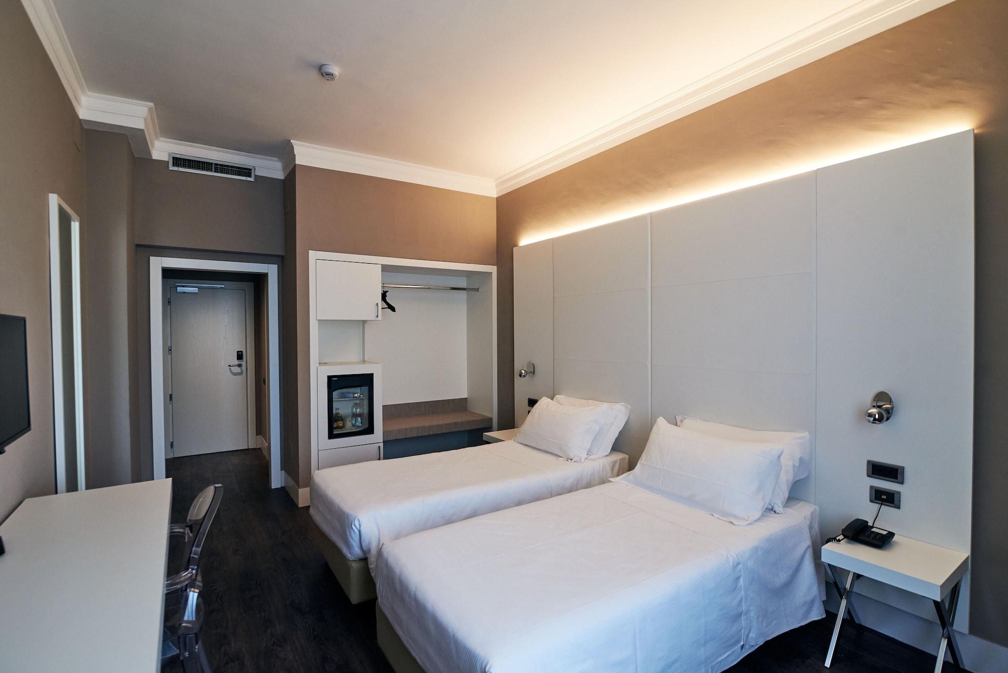 Hotel Poledrini Фоліньо Екстер'єр фото